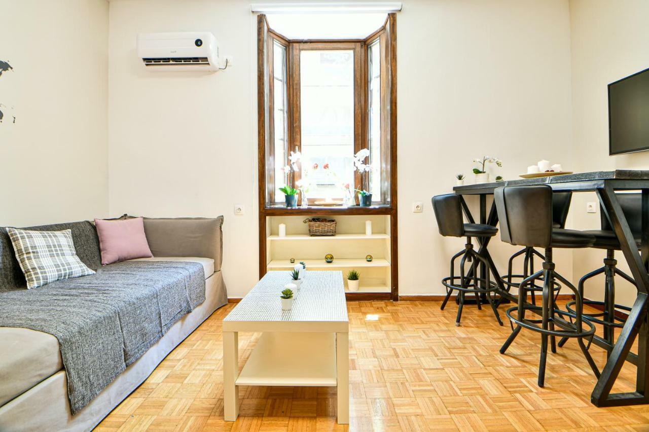 Flowers Of Athens, Boutique Aparthotel With 6-Apartments In Central Athen Exterior foto